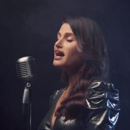 Idina Menzel