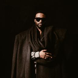 Fally Ipupa